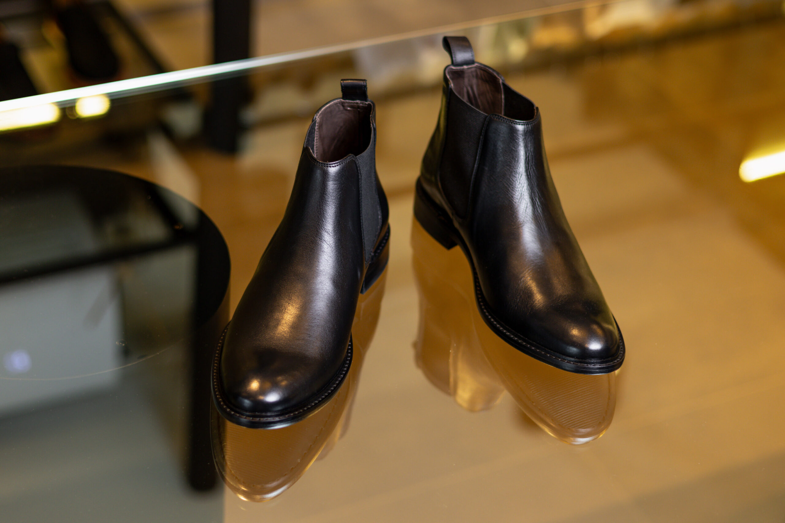 bota chelsea preta